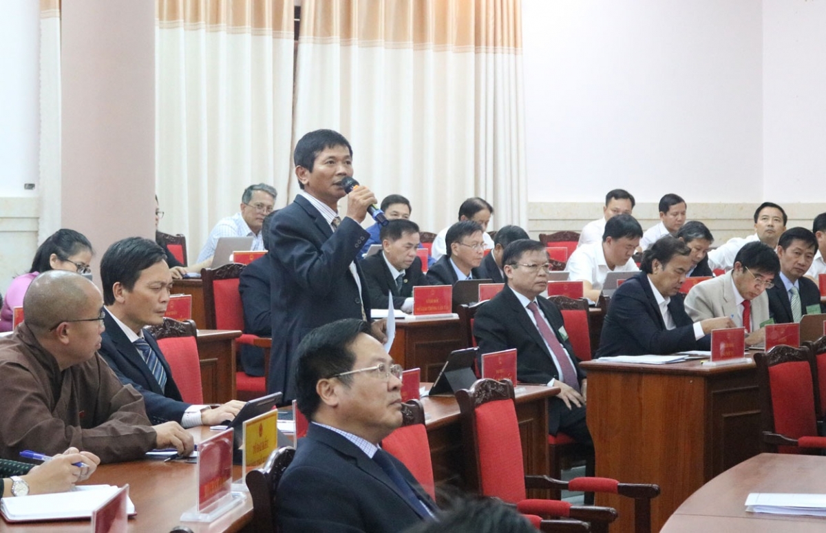 
Bơngai tang măt Trần Bá Tuấn apinh Khul Kơpal kơ Anih vei lăng kon pơlei dêh char Kon Tum găh tơdrong phă bri dang ei