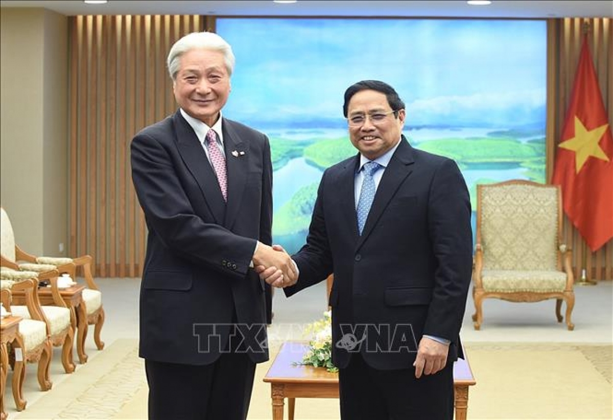 
Pôa Phạm Minh Chính tơdah pôa Fukuda Tomikazu, ngế pơkuâ kong pơlê Tochigi Nhuk