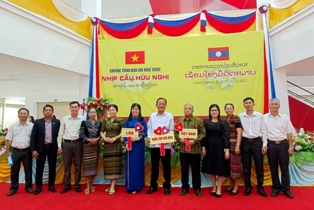 Tâm nđŭr văn hoá