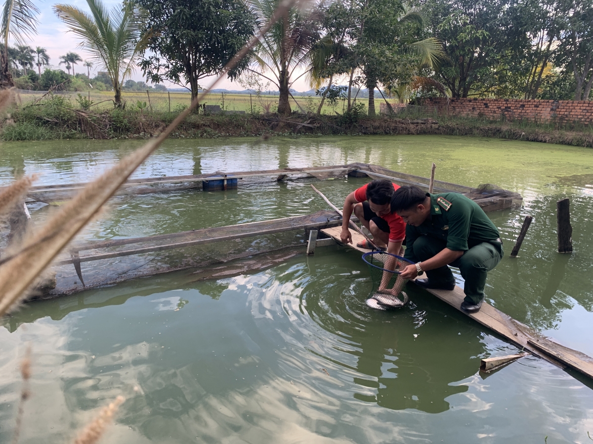 Mờ bơta dong kờl bơh ală kwang bàng mpồl ling sền gàr tiah nhàr lơgar dê, uă broă lơh ròng phan mờ tam phan tàm xã Ea Bung gam lơh geh cồng nha