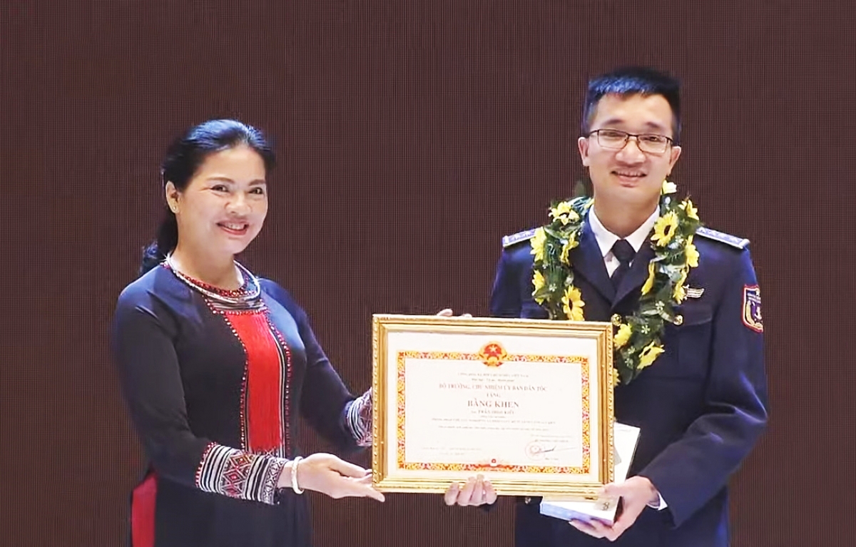 Cha nụp: baodantoc.vn