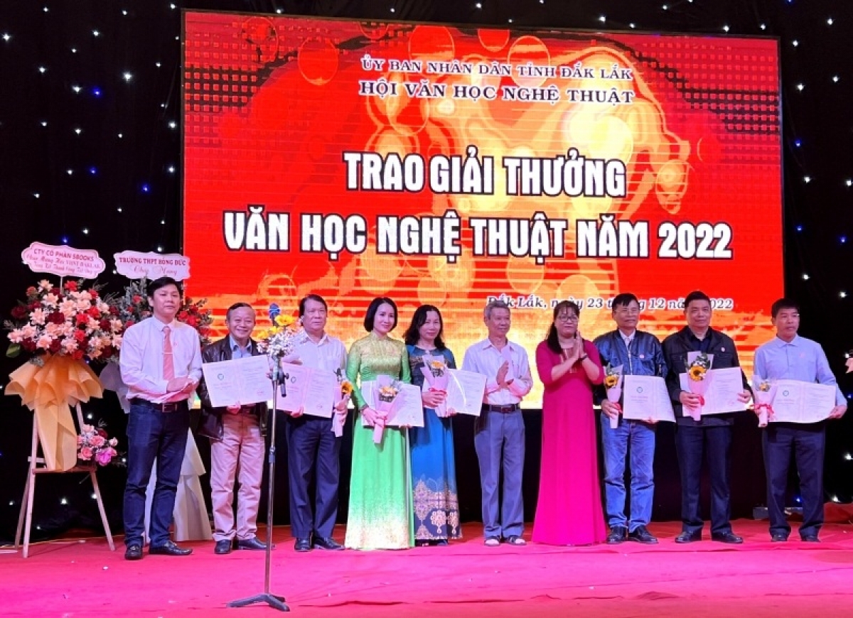 
Pôk ăn tơmam hơpăh Jŏh ayŏ kơdŏ soang sơnăm 2022 ăn 28 ƀai chĭh ‘lơ̆ng hơ iă hlŏh