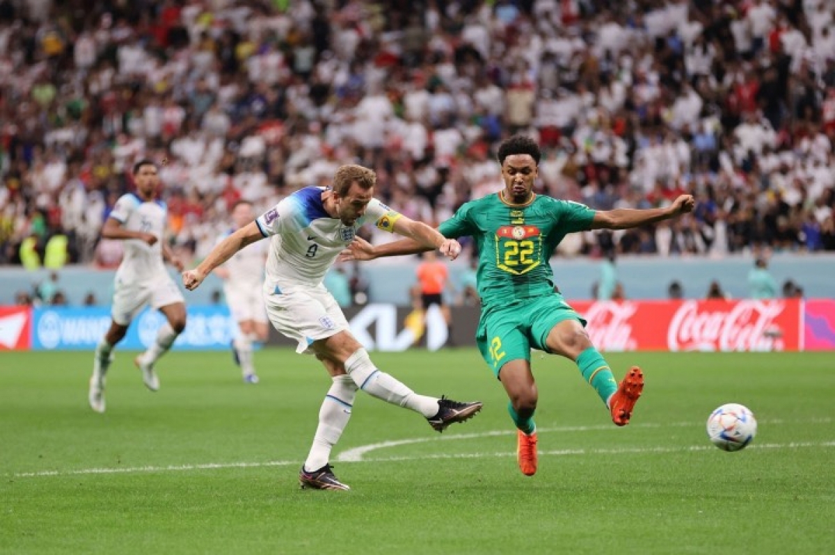 Harry Kane đá t'moọt ooy gôn âng Senegal lâng bơơn tỷ số 3-0 