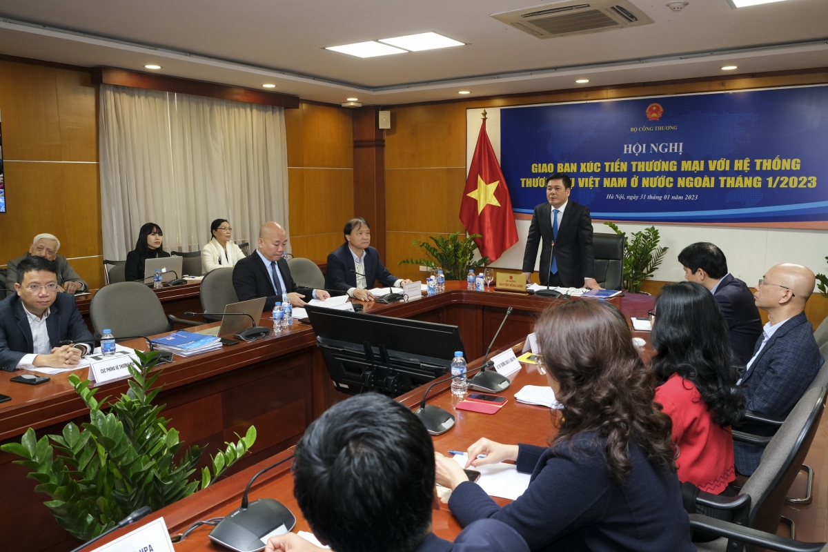 
Đơ đam anih jơnum