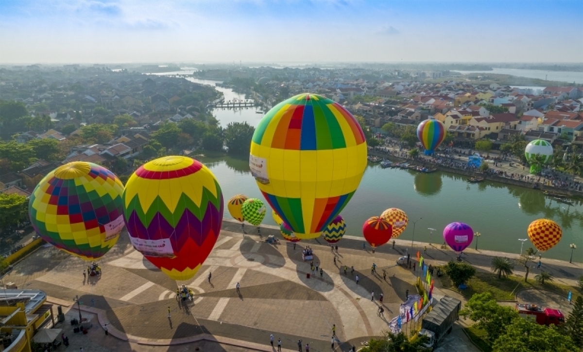 
Pơlei tơm Hội An hlôi hơmet pơ-'lơ̆ng um ai kơ minh pơlei tơm tơmang pơhiơ̆