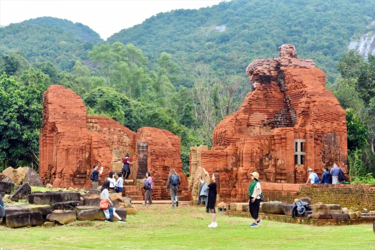 
Xơnăm 2022, Mŭk drăm Joh ayŏ Apŭng plenh teh Mỹ Sơn xơng hloh 105 rơbâu 'nu tơmoi truh tơmang