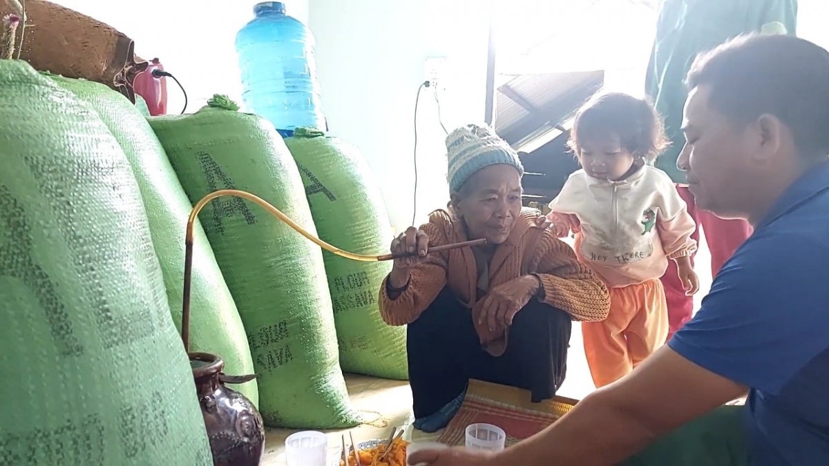 Mò H' Krông pa jơh lơh yàng duh khoai