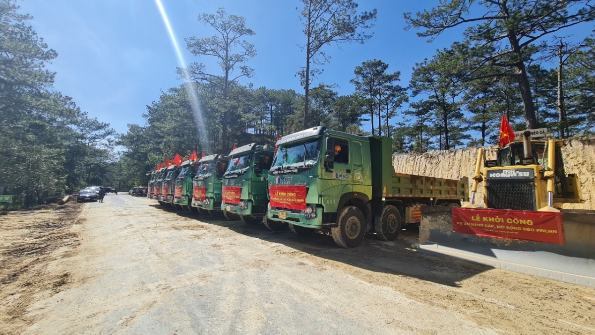 
Lâm Đồng pơxiâm mơjiâng pro tơdroăng tơkêa bro ‘mâi rơnêu, po rơdâ văng Prenn ƀă kơxô̆ liăn lối 550 rơtal liăn