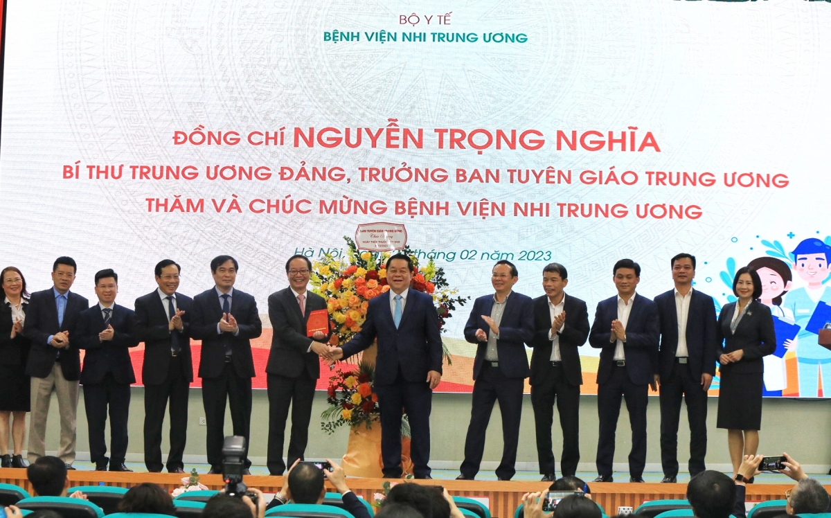 Kwang atbồ Ƀan Tuyên giáo Dà lơgar ồng Nguyễn Trọng Nghĩa pà bơkào chờ gờm Hìu sơnơm kơnòm dềt Dà lơgar