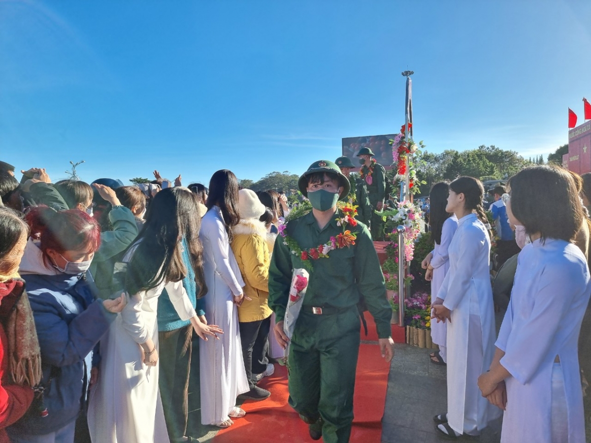 
Rơbêh 1.370 čô tơhan mơng Lâm Đồng nao ngă tơhan.