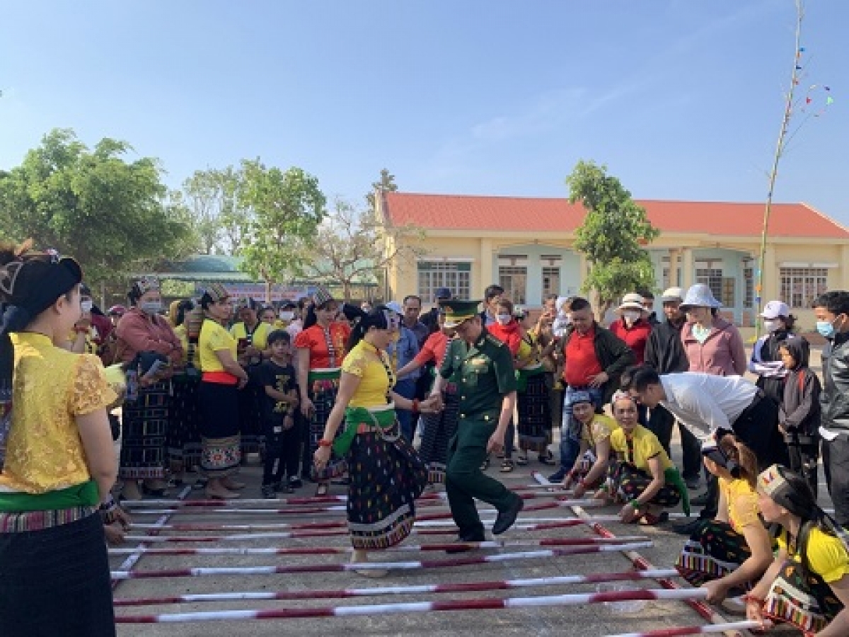 
Tơdroăng mơhno túa lĕm tro hâi leh gâk kring tâi tâng kuăn pơlê cheăm Ia Lốp