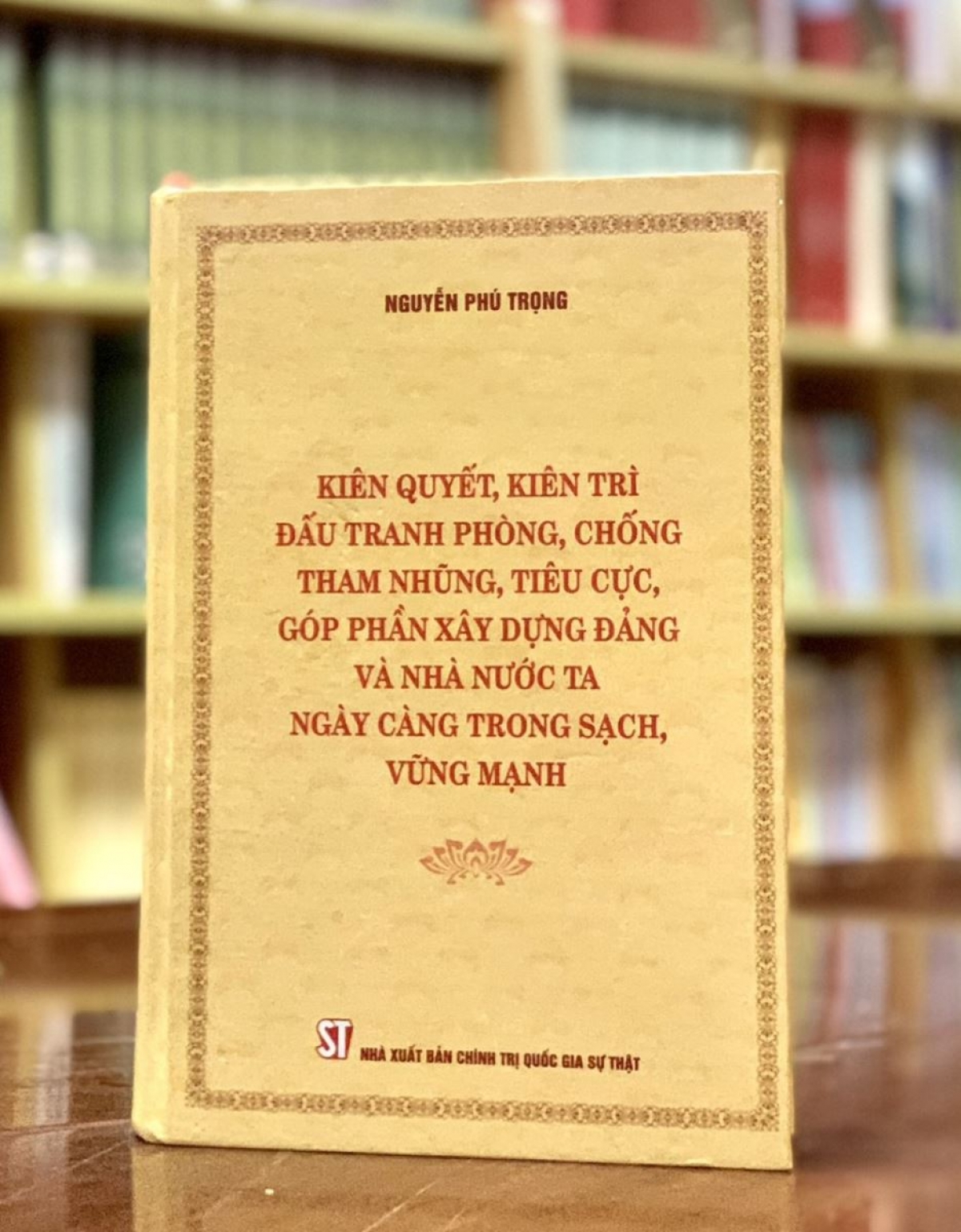 
Kơxop hlá mơ-éa dêi pôa Nguyễn Phú Trọng, Kăn xiâm pơkuâ hnê ngăn Đảng