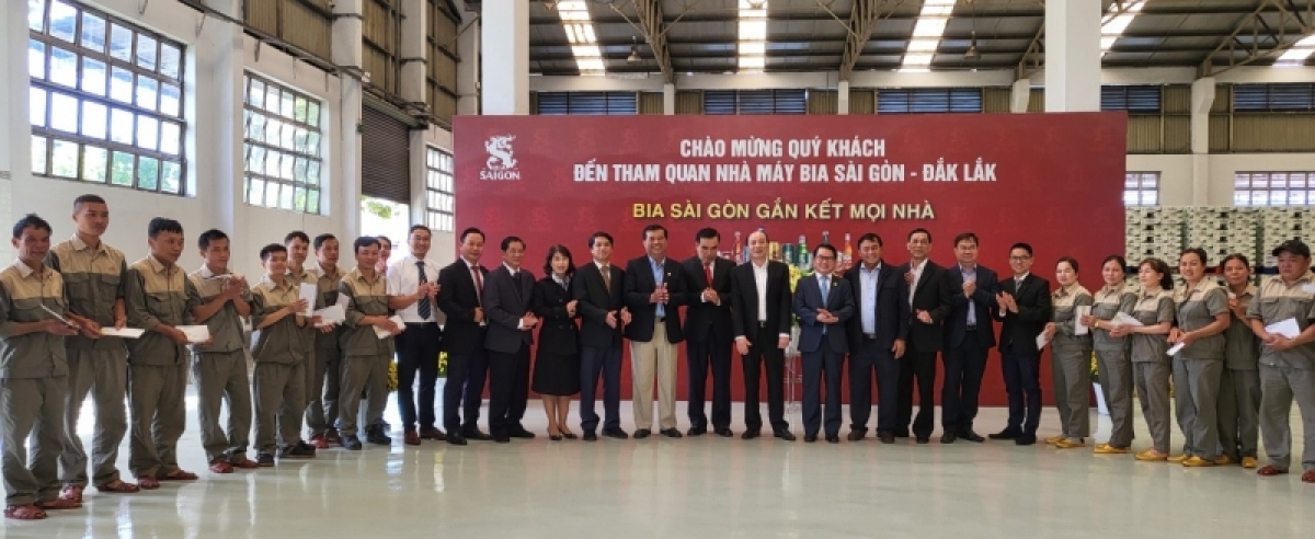 Mpồl kwang bàng lơh broă kŭp rùp lời kir mờ Mpồl đơng lam Hìu măi bal mờ kông ñân Hìu măi bièr Sài Gòn Dăk Lăk