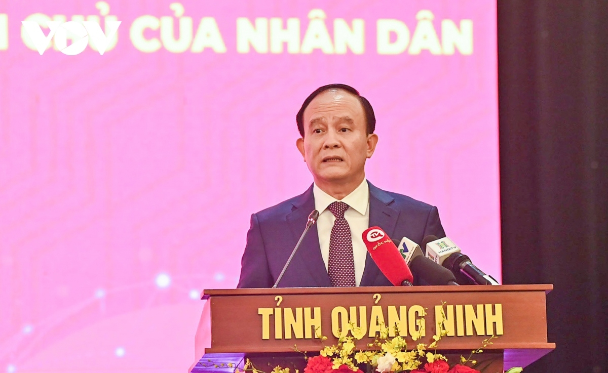 Củ tịc Hội đồng Ñân zân ƀòn dờng Hà Nội ồng Nguyễn Ngọc Tuấn đơs tàm pơrjum