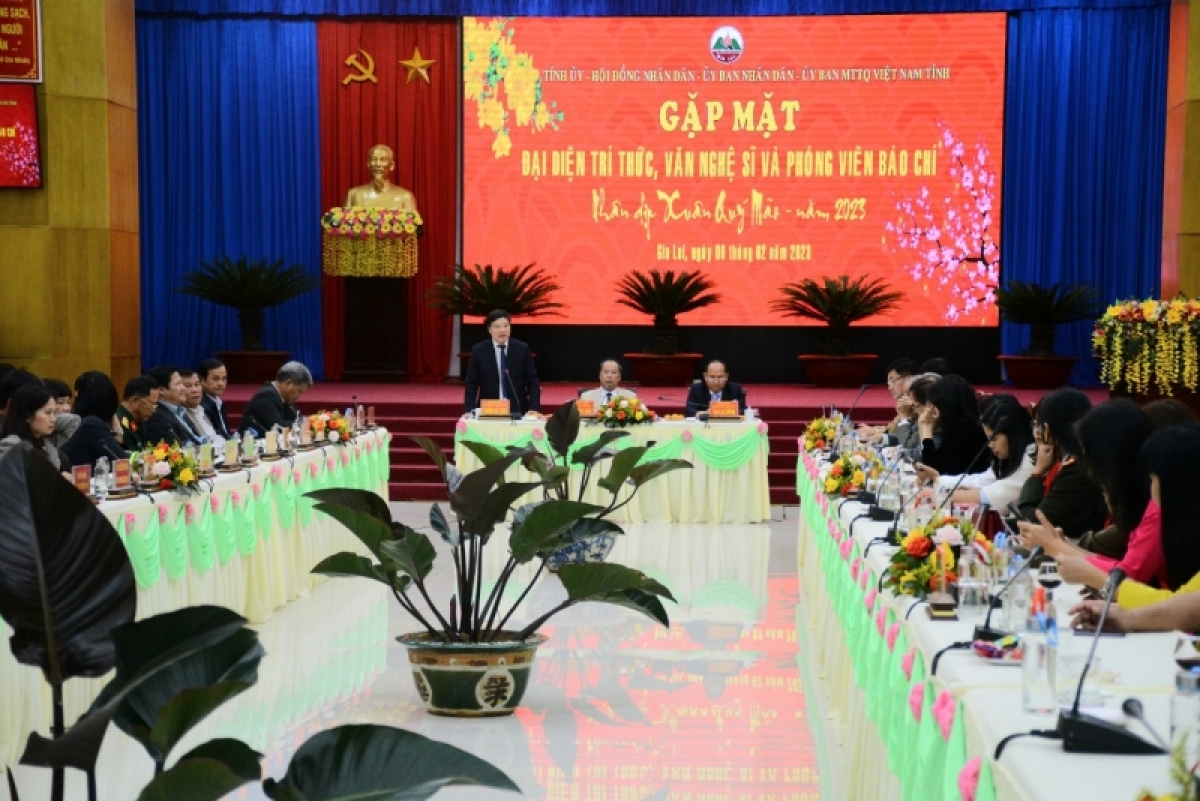 Mông jơnum bưp ƀô̆ mơta