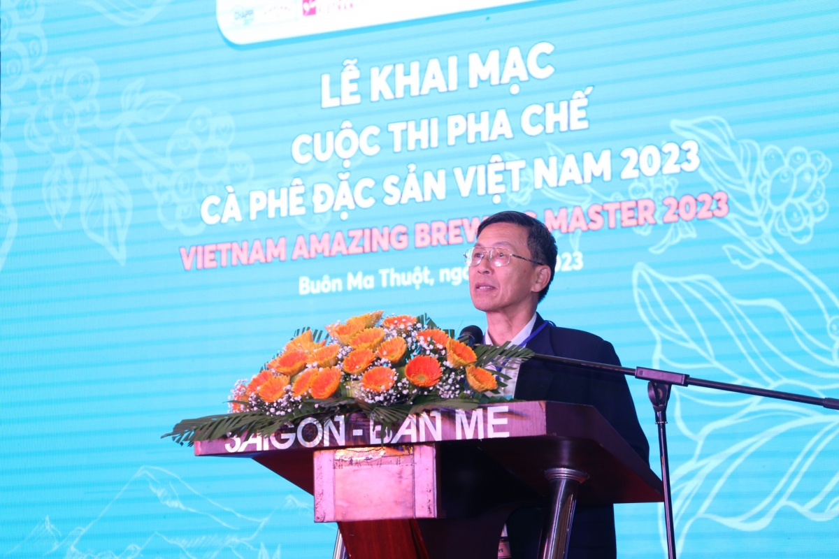 
Pôa Trịnh Đức Minh, Kăn hnê ngăn Khu tơrŭm kơphế Ƀuôn Ma Thuột tơpui a pơxiâm po Leh