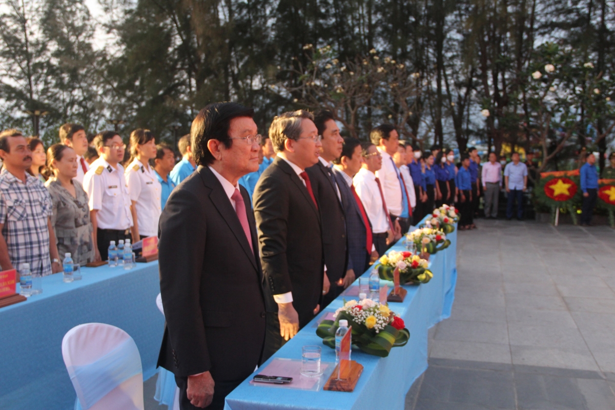 
Pôa Trương Tấn Sang, Kăn xiâm hnê ngăn tơnêi têa chôu nhang tơbâ mâu ngế hlâ tơplâ ai hnoăng tơnêi têa