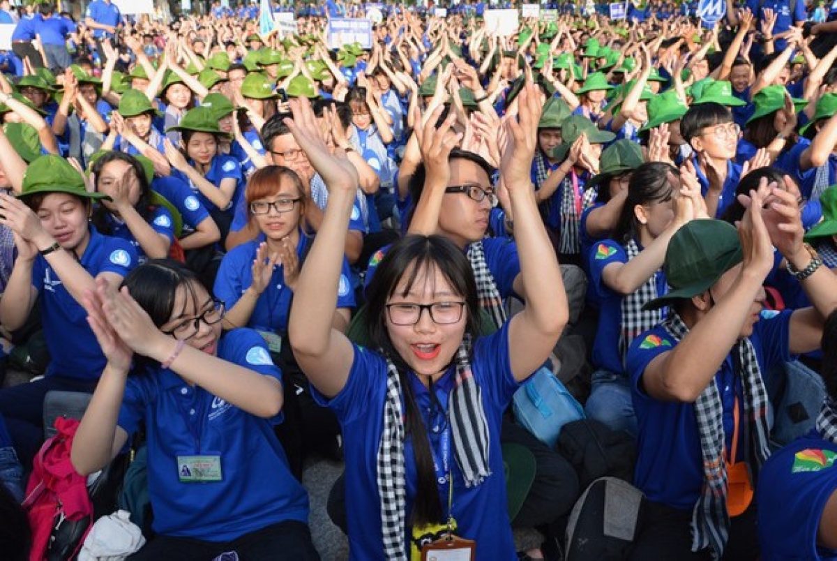 Cribơyai “Jơnau đơs rơnàng kơnòm să- Broă lơh bơh Đoàn dê” iăt, kơno nùs nhơm, bơta kơ̆p kờñ bơh ơruh pơnu dê (rùp ai bơh tàm internet)