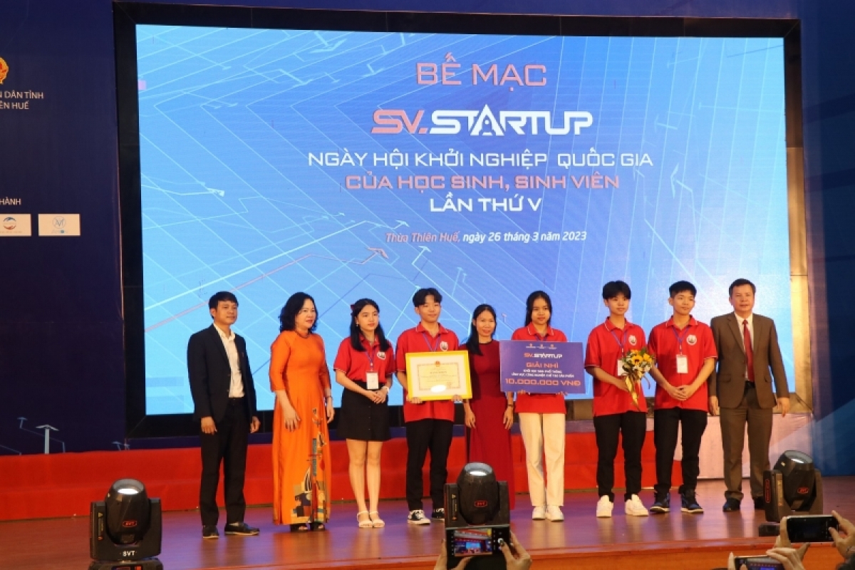 Tơn jơh Ngai chờ sơnđờm mut lơh broă Dà lơgar bơh kơnòm bơsram mờ cau bơsram dờng dê