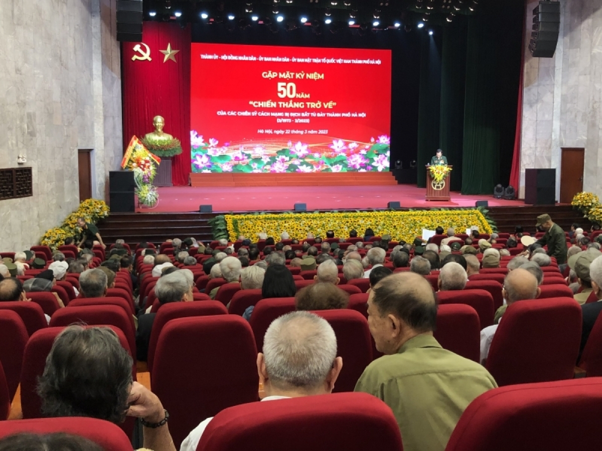 
Mông bưp pơphun ƀơi Hà Nội