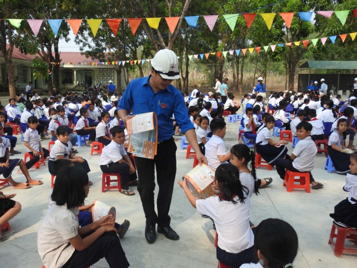 
Kŏng ti ngăn On tơhrik Kon Tum hnê tối xúa on tơhrik ‘nâi kơdĭng