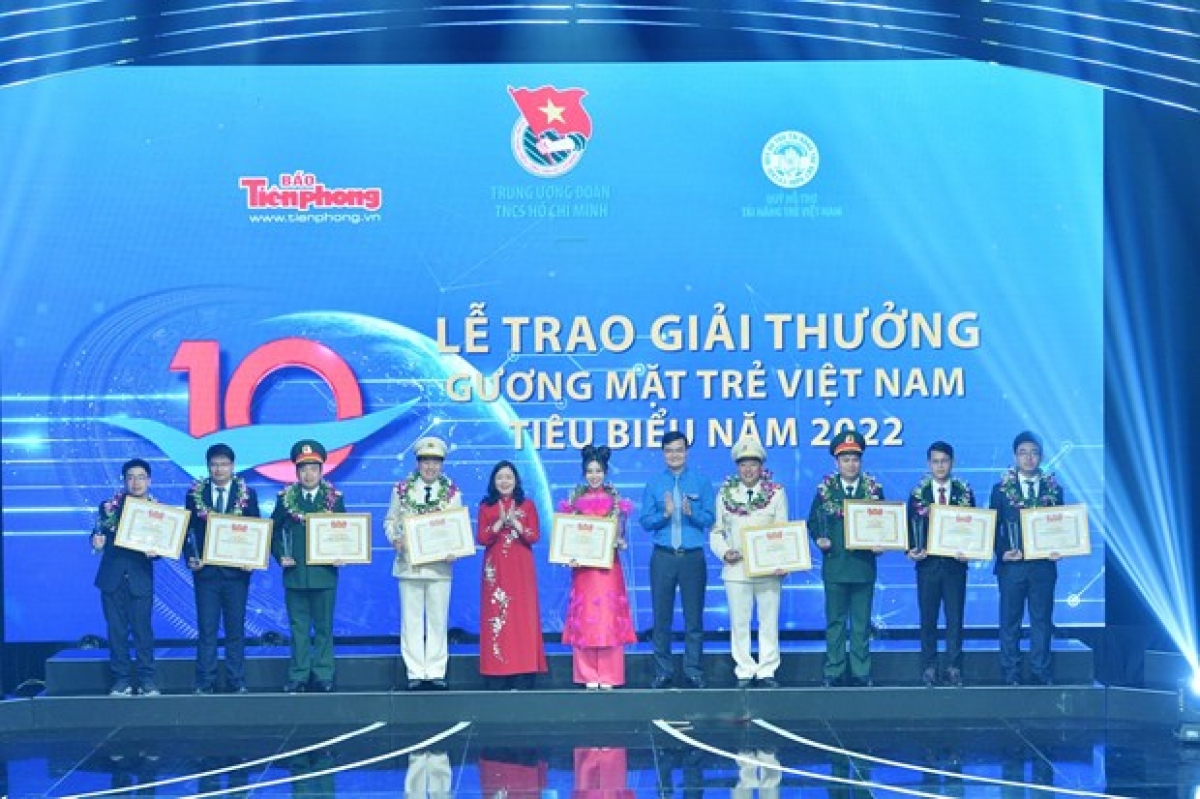 
Brơi pri kơ 10 čô hlăk ai rơgơi mơbruă Việt Nam thun 2022.