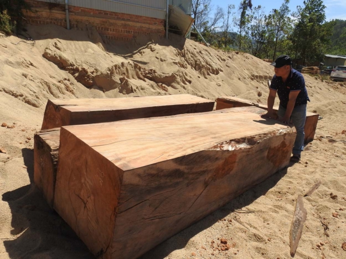 Ală hộp dơm chi dờng geh git gŏ tàm ƀlàng prap bràs tàm Kon Tum