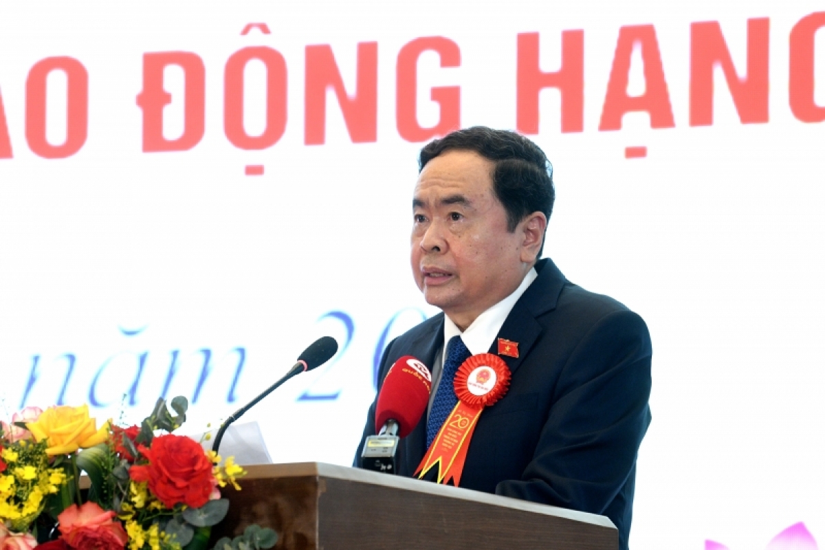 

Pôa Trần Thanh Mẫn, Kăn xiâm phŏ hnê ngăn Kuô̆k hô̆i tơpui a rôh hôp