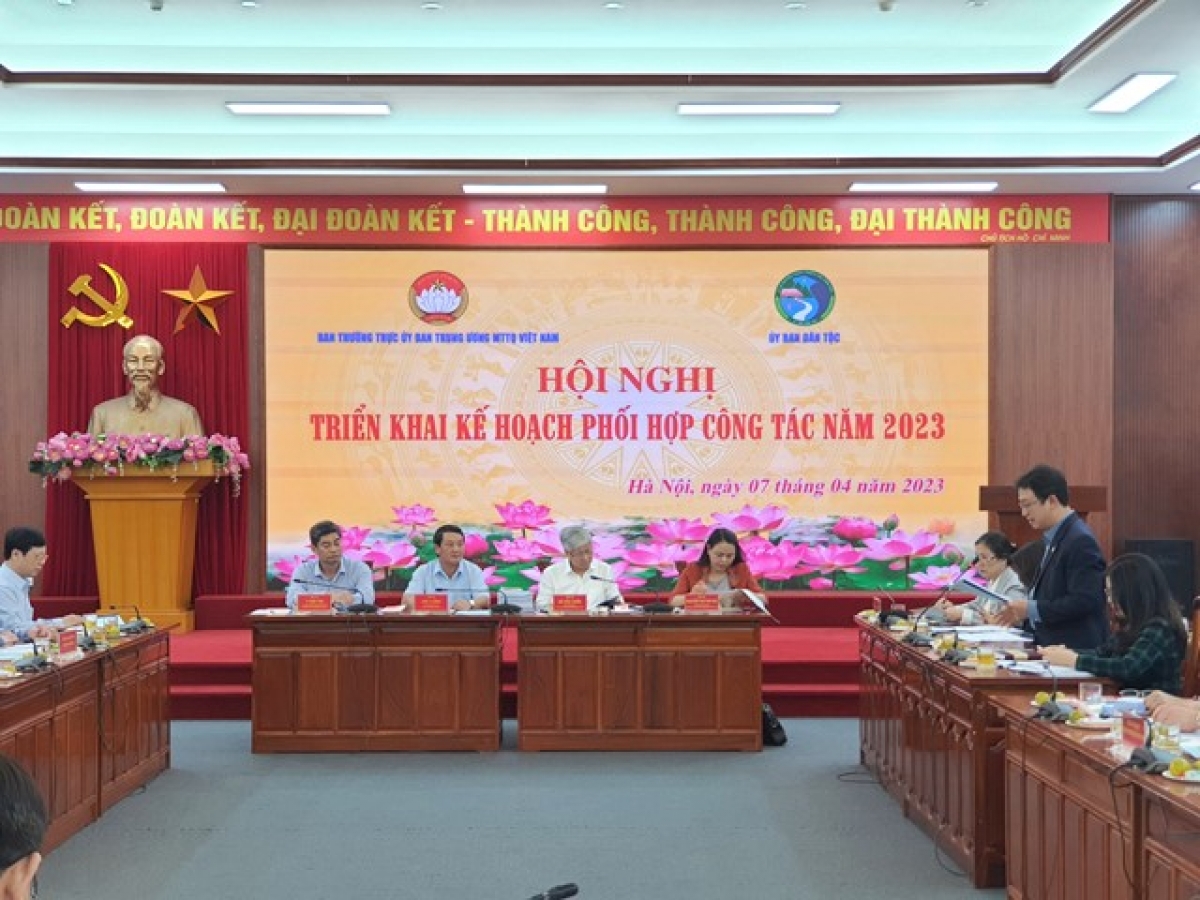 
Ƀing khua pơ ala gum pơhiăp amăng mông jơnum