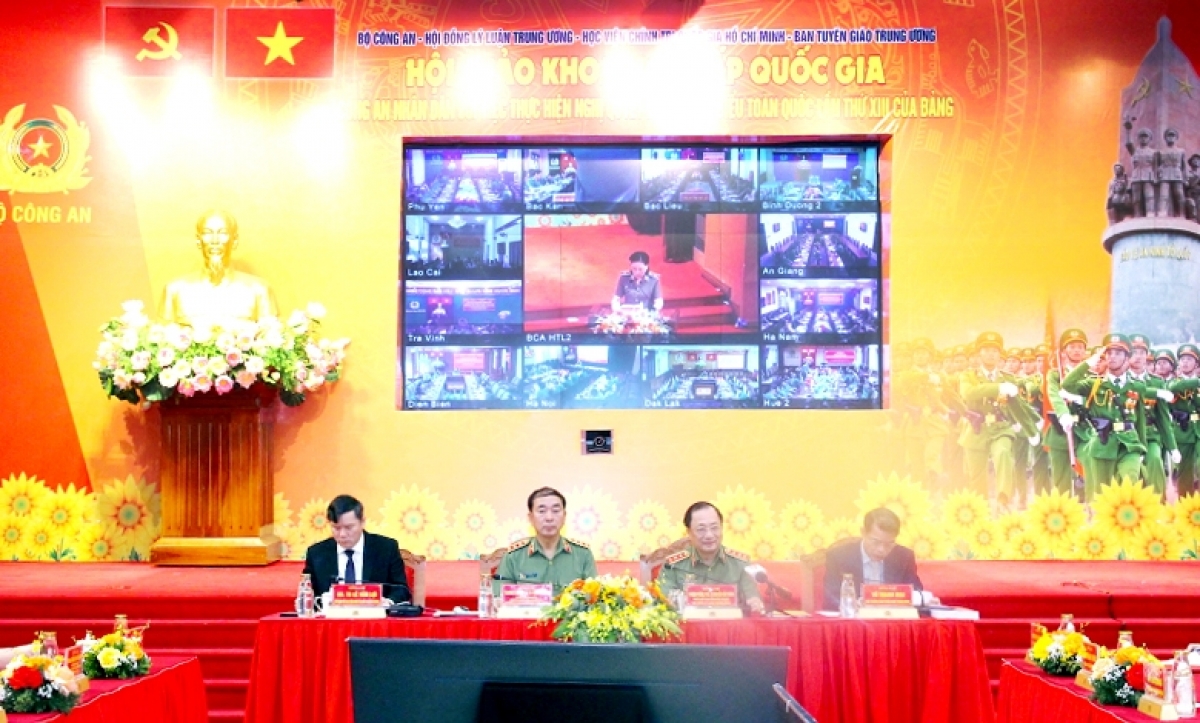 Thứ trưởng Ƀộ Kwang àng ồng Trần Quốc Tỏ mờ ală kwang bàng đơng lam dơ̆ cribơyai