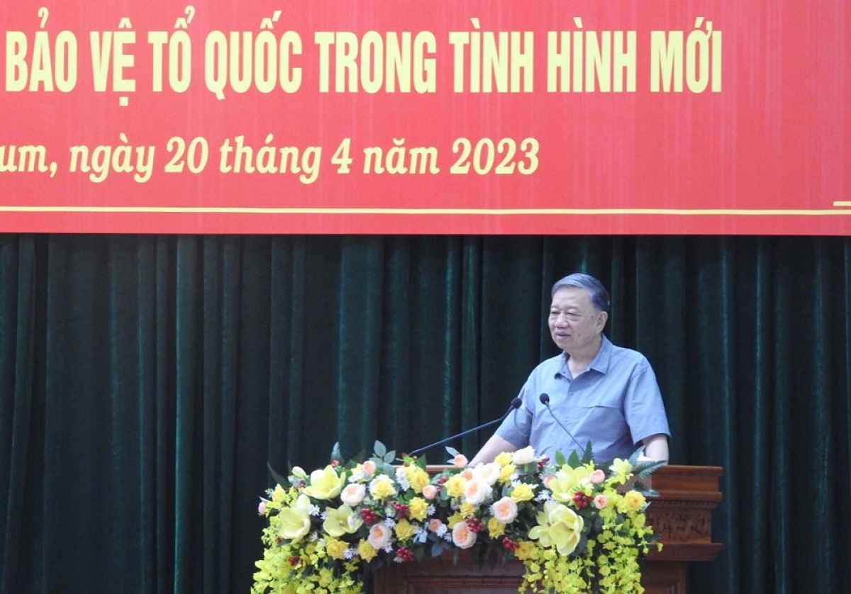 Đại tướng ồng Tô Lâm đơs sồr lơh tàm dơ̆ pơrjum