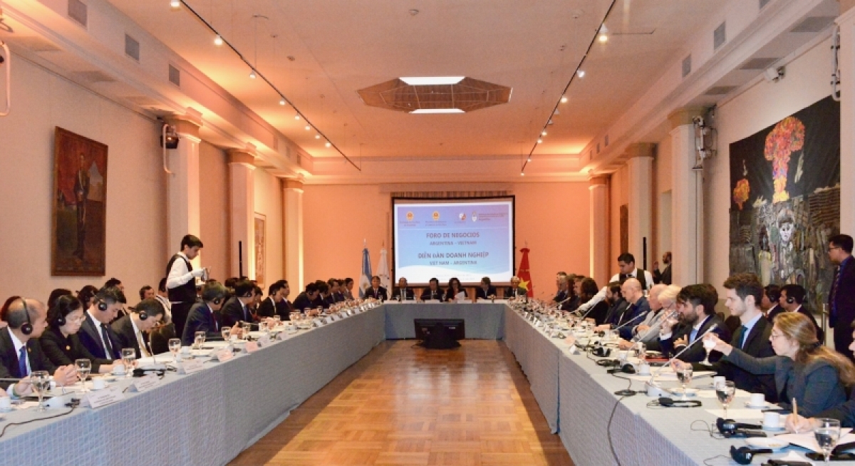 Dơ̆ cribơyai mpồl lơh sa kă bro đah lơgar Việt Nam mờ Argentina