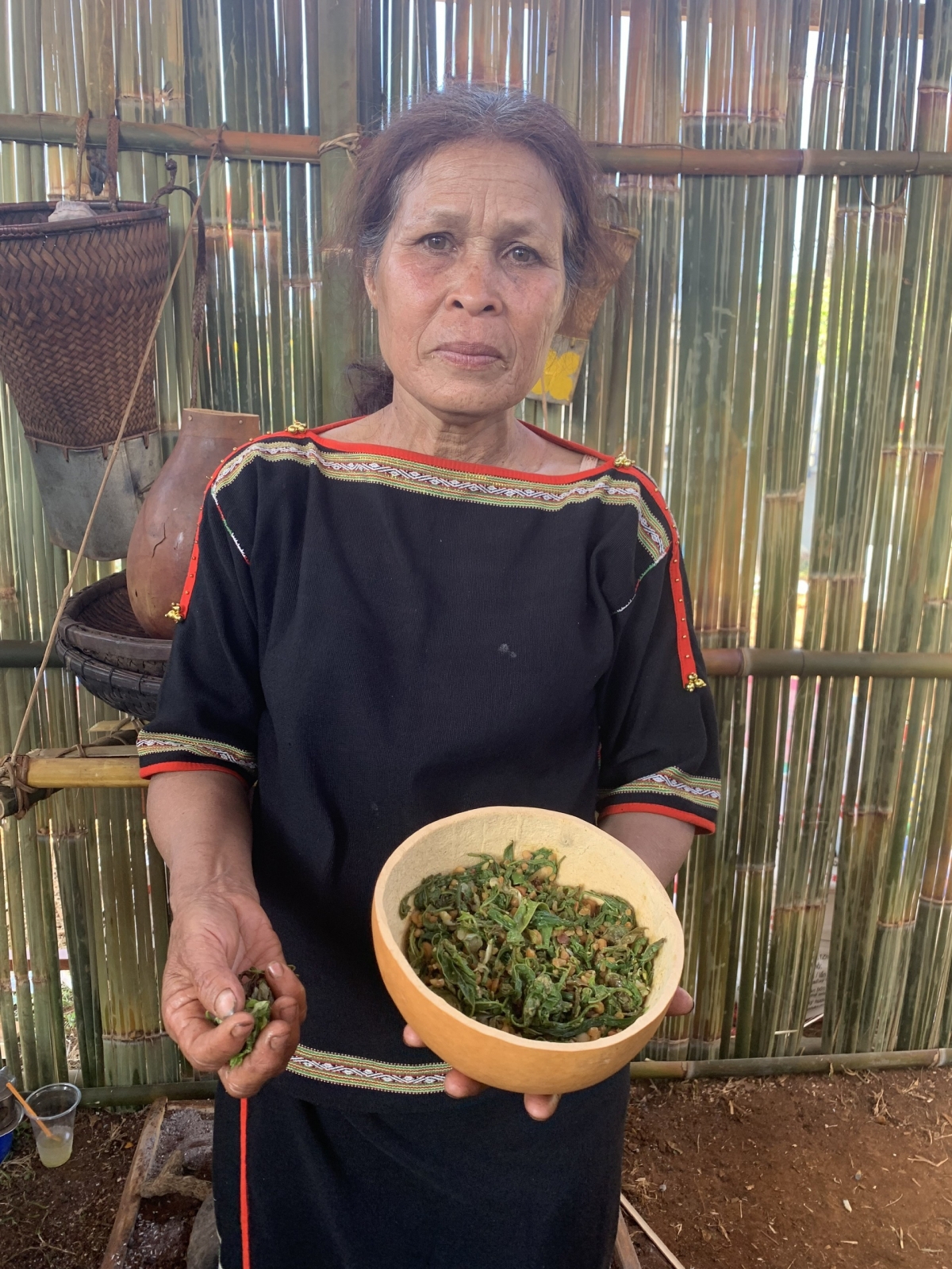 Mè Phen mờ phan sa trŭ bơh Djam ƀlê