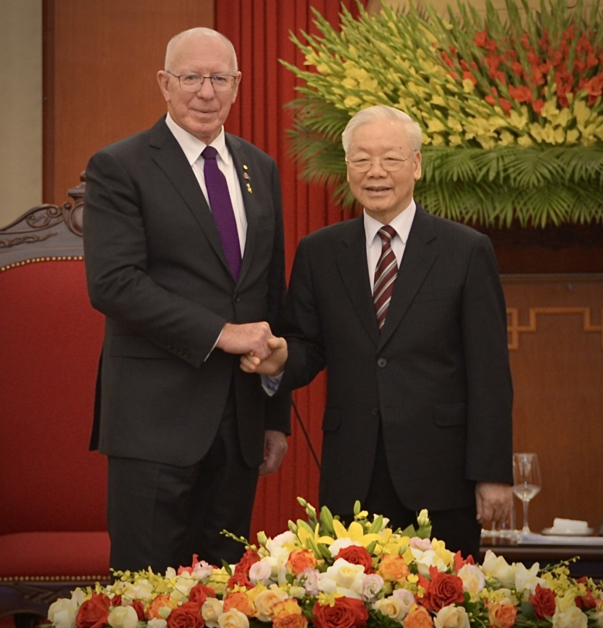 
Tổng Ƀí thư ồng Nguyễn Phú Trọng kŭp tê mờ ồng David Hurley, Kwang ala măt lơgar Ausralia