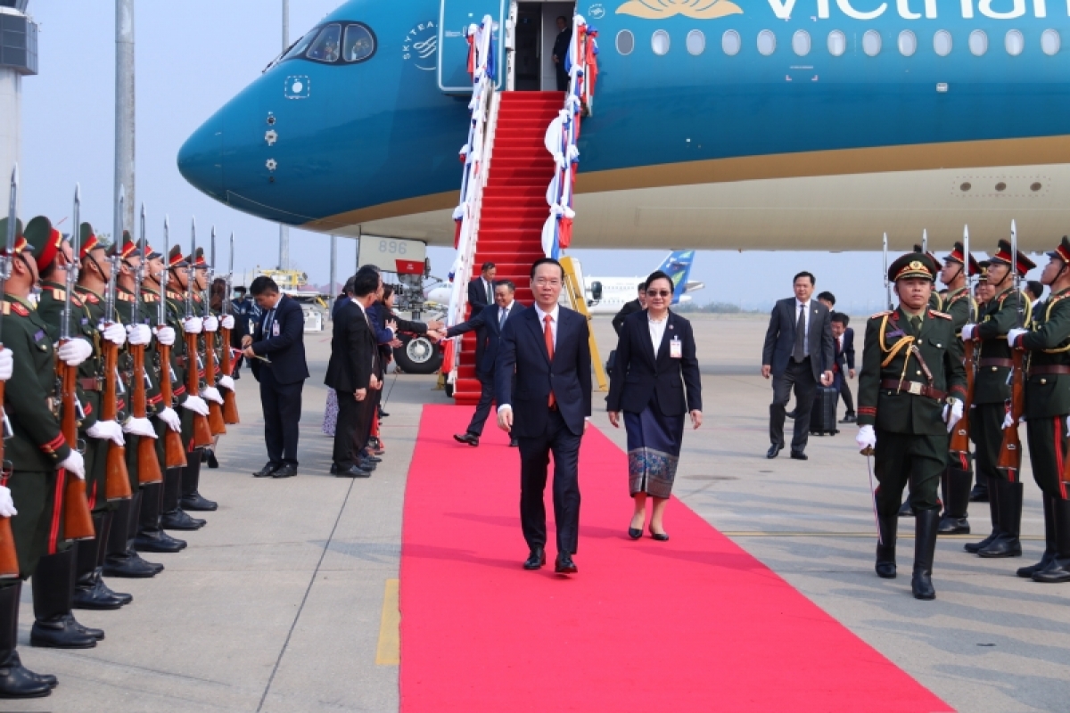 Củ tịc lơgar ồng Võ Văn Thưởng còp ngan ngồn lơgar Lào