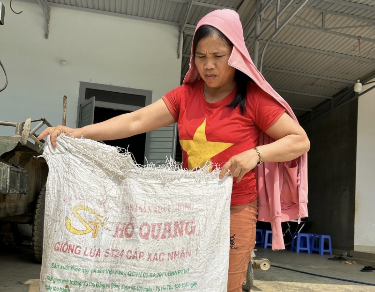 

Ki lía ‘’Hồ Quang Cua’’ mơni pro lu lêa