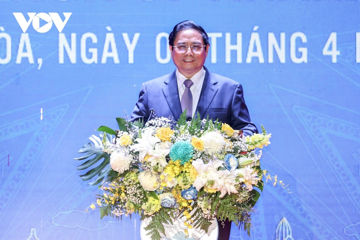 Khua dêh čar đĭ pơhiăp amăng mông jơnum