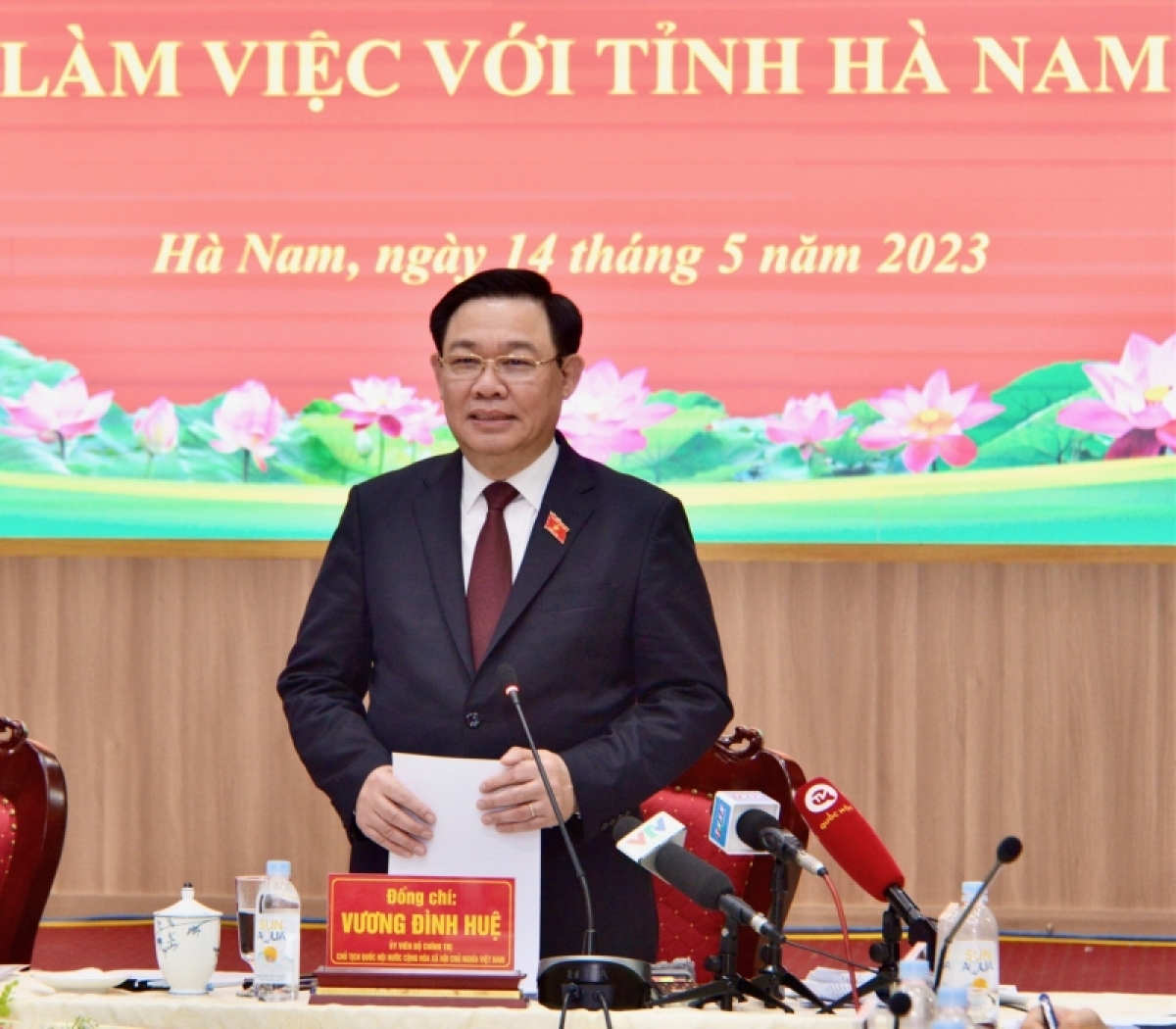 Củ tịc Quốk hội ồng Vương Đình Huệ lơh broă mờ càr Hà Nam