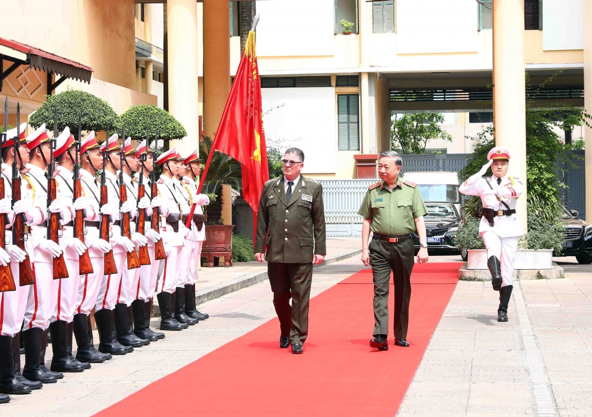 Pôa Tô Lâm - Ngế xiâm pơkuâ kŏng an pơkuâ leh tơdah ƀă hlối Hôp ƀă Khu kăn sát kong têa Cuba