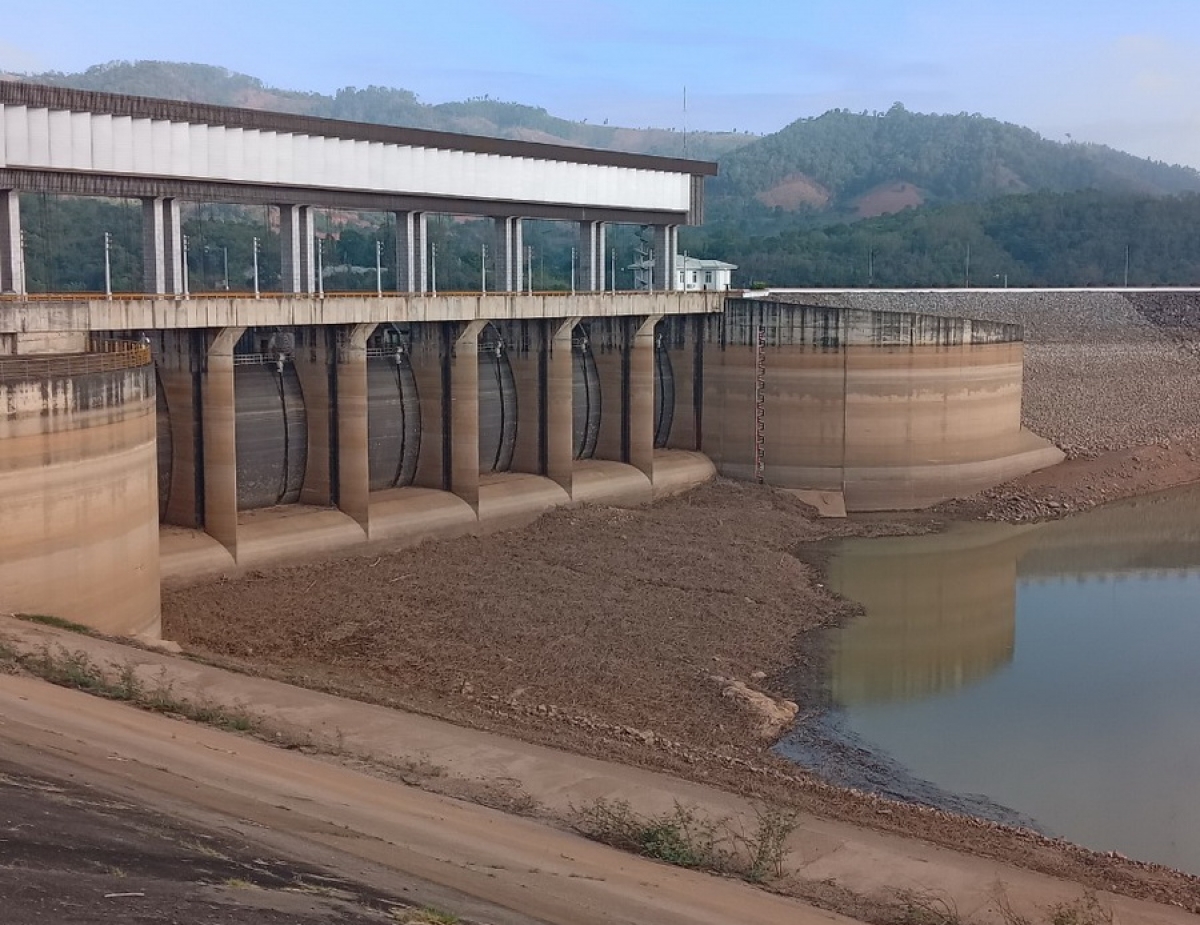 Rùp hin tơnau dơng dà hìu măi pờ tơlik đèng Ialy tàm ngai 10/5 pa do