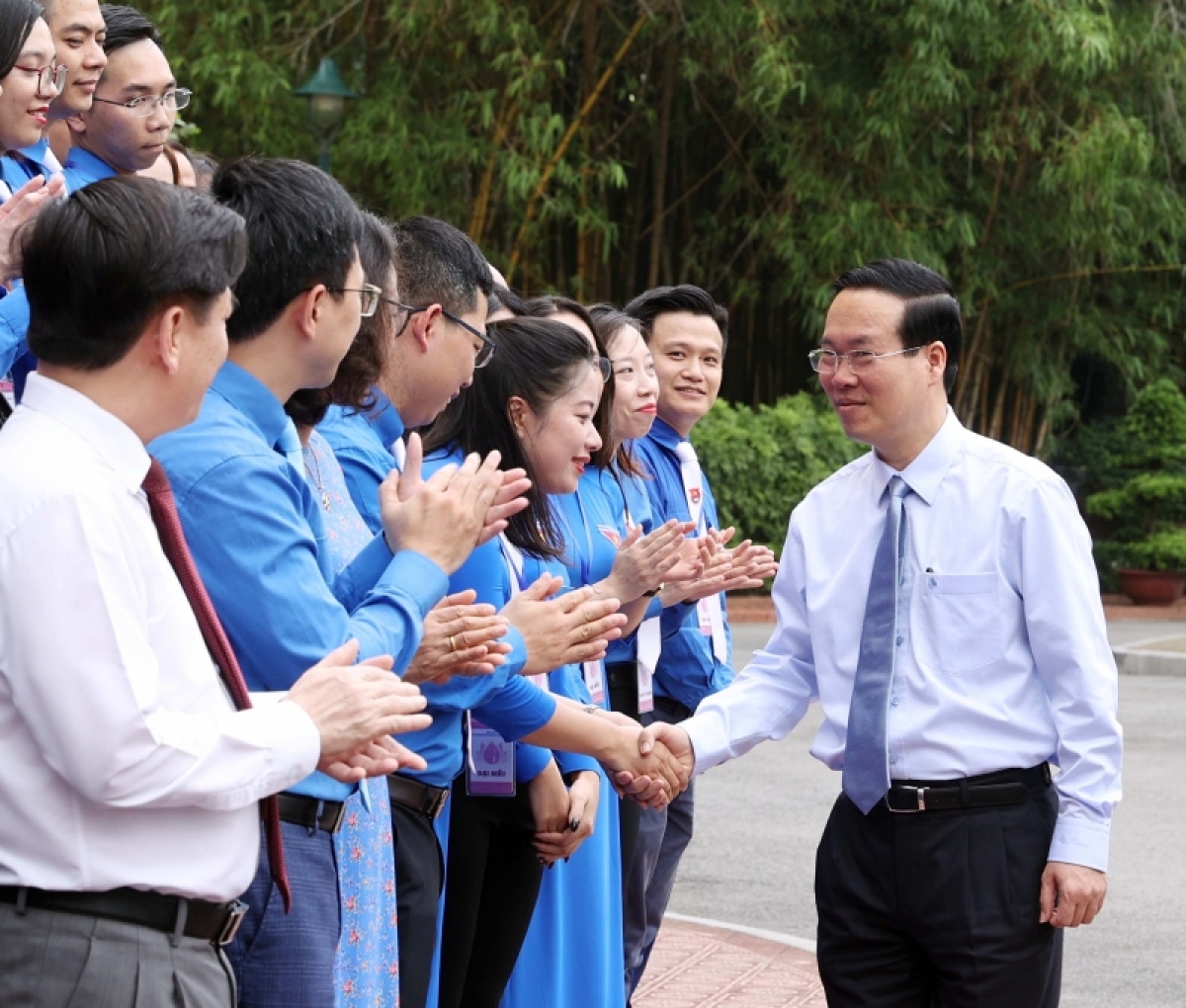 Củ tịc lơgar ồng Võ Văn Thưởng tìp măt ơruh pơnu gơguh jăk lơh jăt jơnau bơto sồr bơh Wa Hồ dê