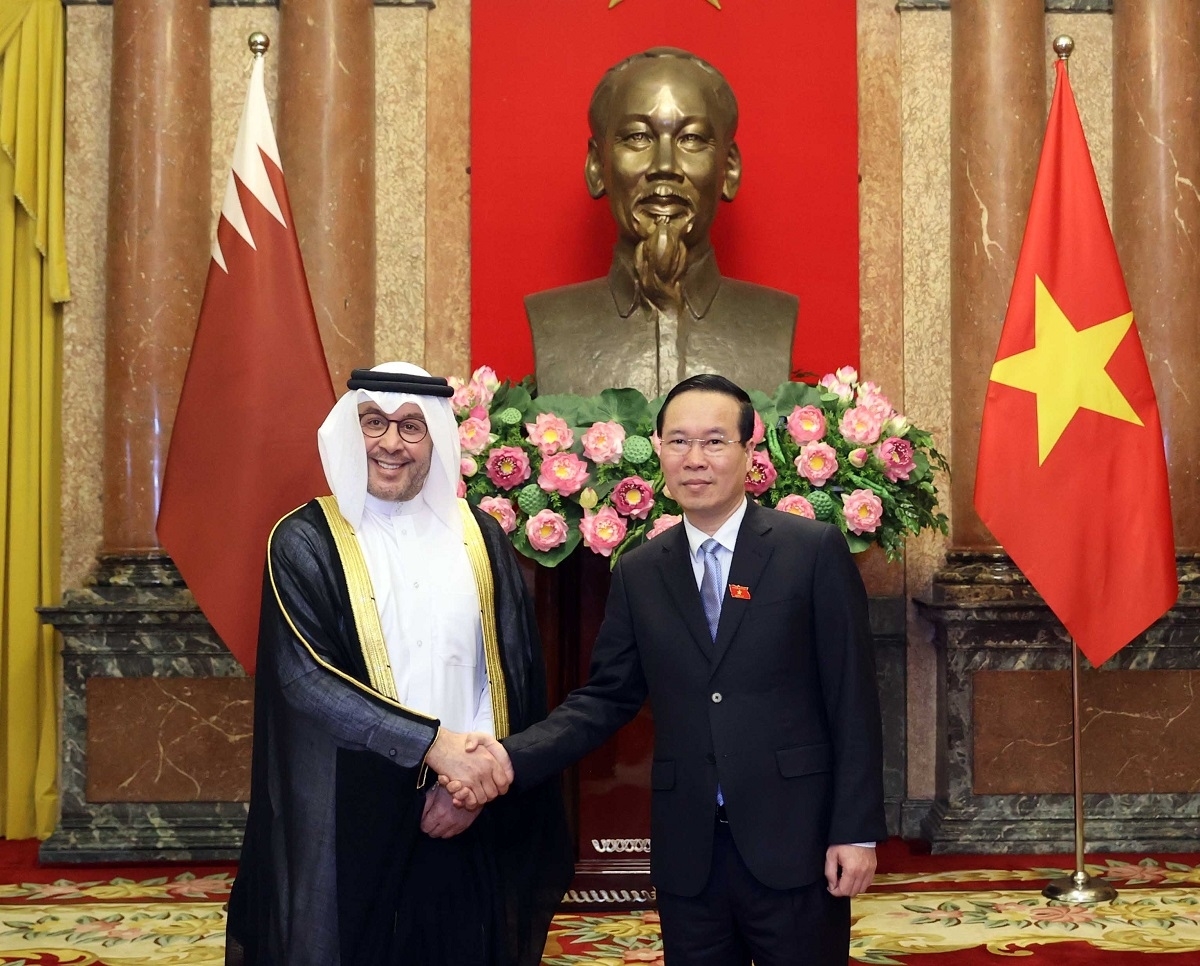 Củ tịc lơgar ồng Võ Văn Thưởng mờ Đại sứ lơgar Qatar