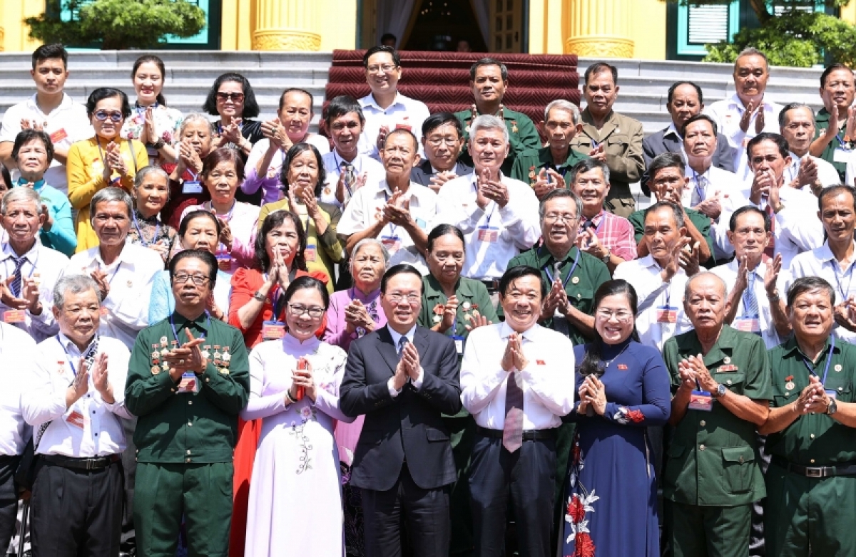 Kơdră tĕh đak Võ Văn Thưởng phĭn hơdai hăm dôm bơngai tang măt đei kŏng kơ dêh char Vĩnh Long