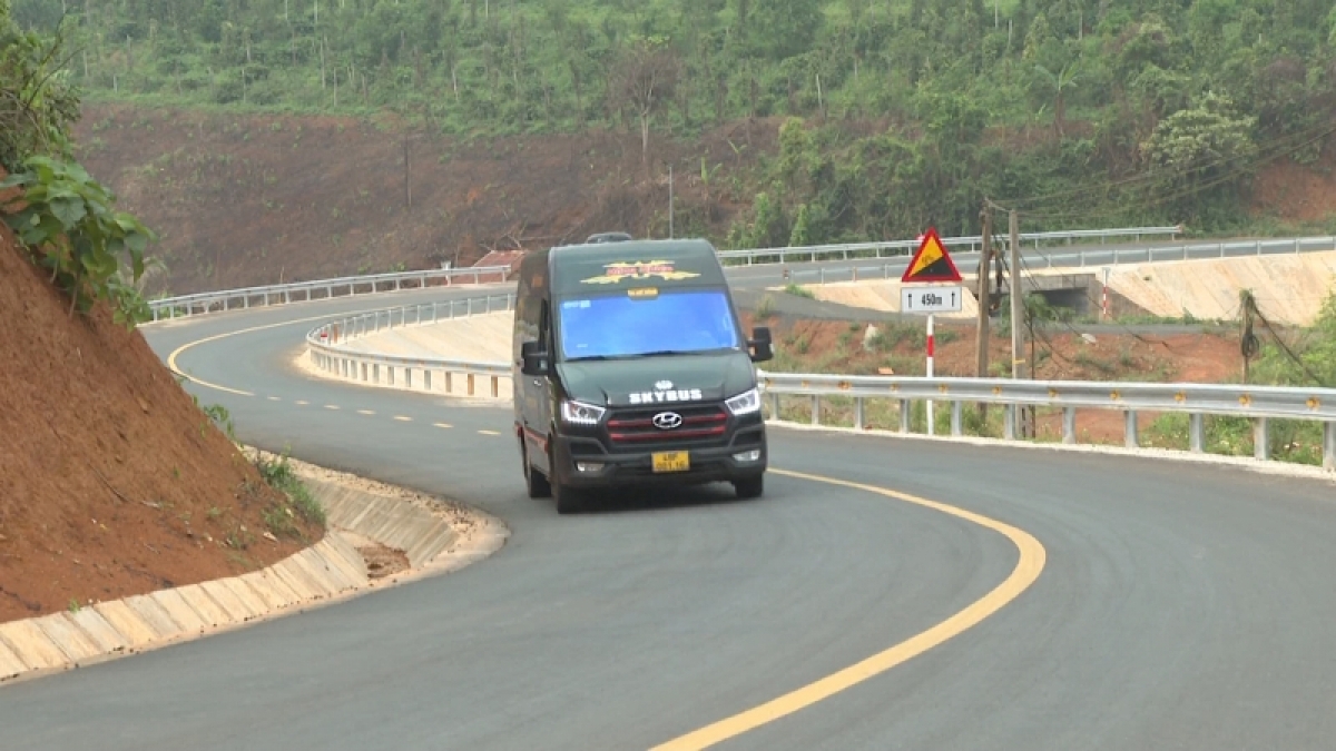 
Troăng prôk kô kum mơnhông rơdêi cheăng kâ rêh ối pơlê pơla kơpong tơkăng kong Dak Nông