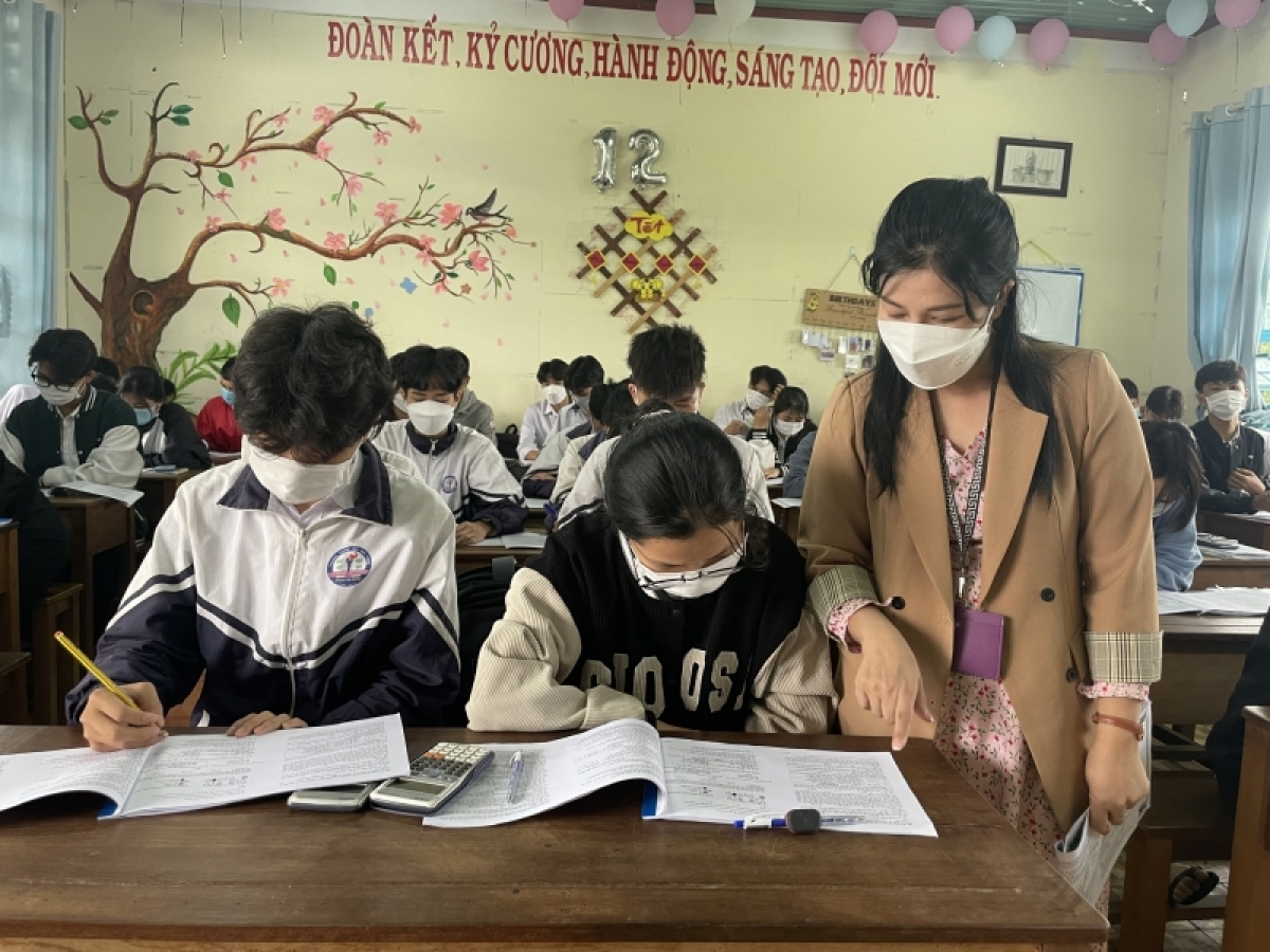 Cau pơgru dong kơnòm bơsram bơsram wơl ală jơnau bơsram kờñ pal geh lài mờ tŭ mut tàm dơ̆ pơrlòng jơh bơsram kấp pe Dà lơgar