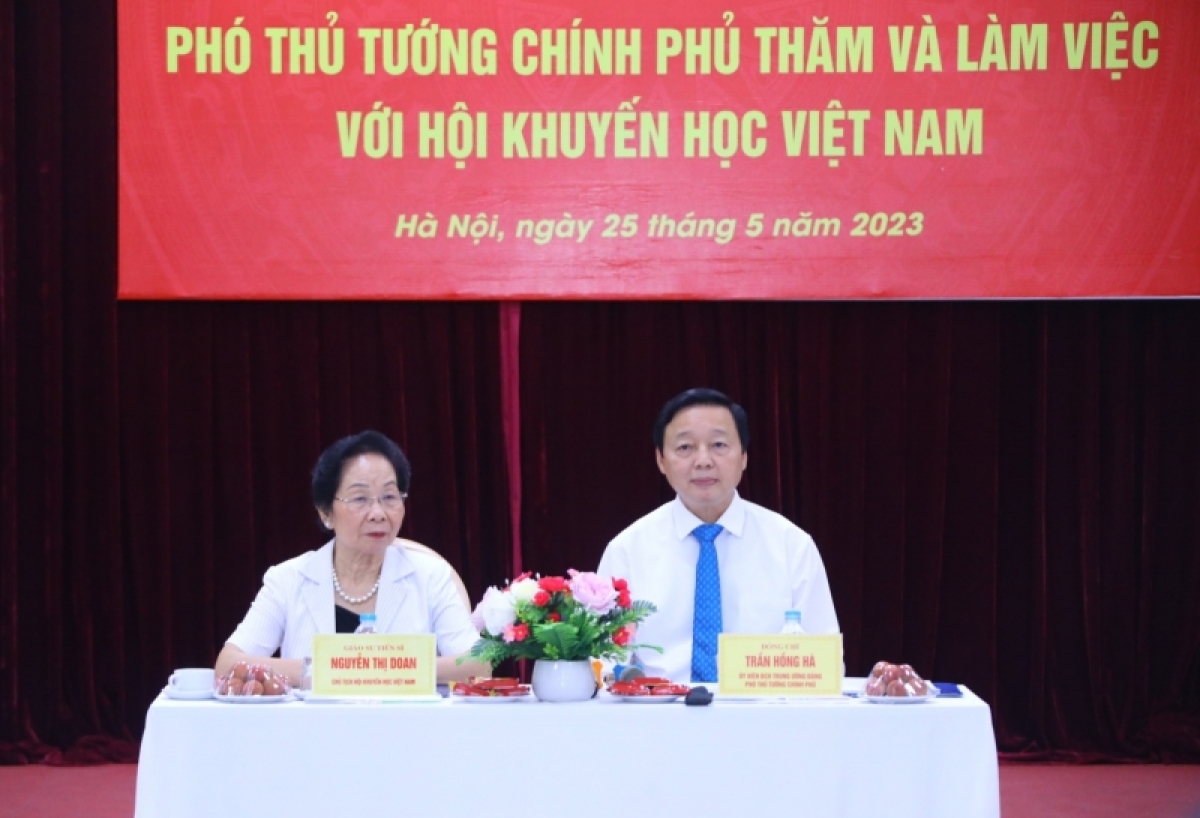 Phó Thủ tướng Trần Hồng Hà bơ̆ jang hăm Khul pơtrŭt hŏk pơhrăm Việt Nam