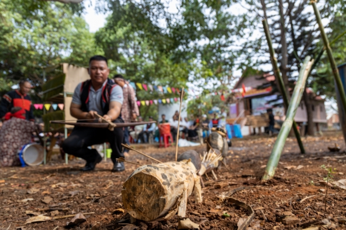 Vêh mơhno túa lúa kuăn kiâ kong ki kâ nhê báu prá alâi