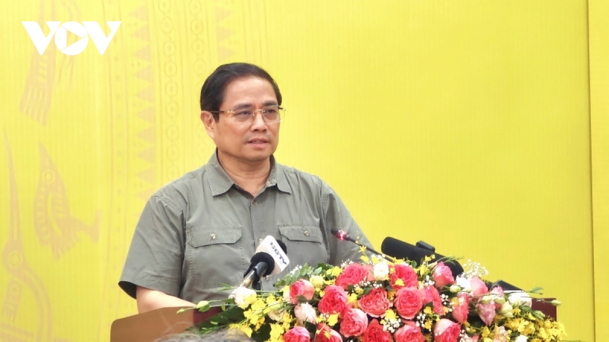 
 Pôa Phạm Minh Chính, Ngế pro xiâm hnê ngăn tơnêi têa