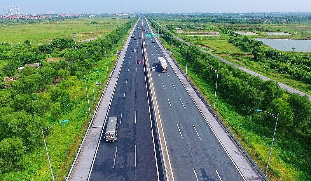 Danak dak jalan cao tốc TPHCM - Chơn Thành