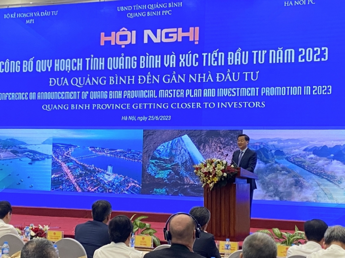 Phŏ Thủ tướng Lê Minh Khái vang truh Hop akŏm Pơtrŭt tơmơ̆t jên jang dêh char Quảng Bình 2023